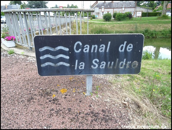 CANAL DE LA SAULDRE 18.JPG